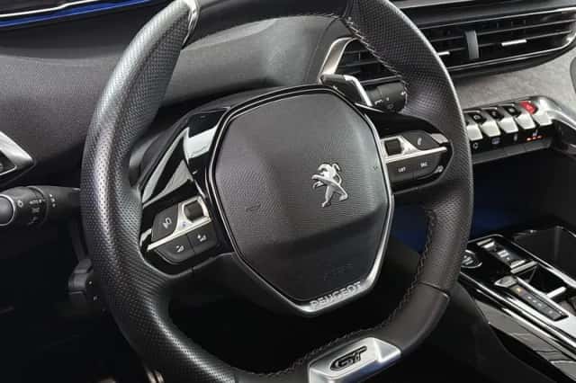 Peugeot 5008 (2023) thumbnail 12