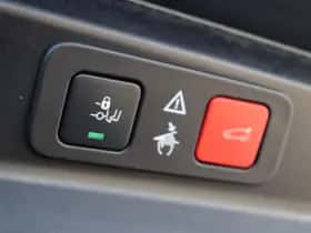 Peugeot 5008 (2023) thumbnail 12