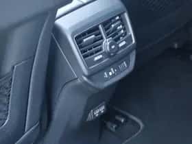 Peugeot 5008 (2023) thumbnail 13