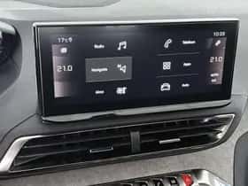 Peugeot 5008 (2023) thumbnail 13