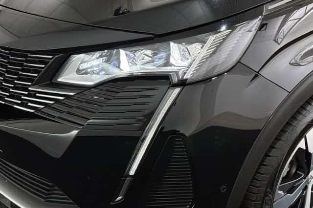 Peugeot 5008 (2023) thumbnail 19