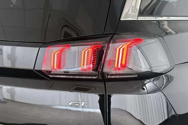 Peugeot 5008 (2023) thumbnail 20