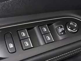 Peugeot 5008 (2023) thumbnail 30