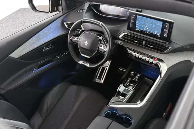 Peugeot 5008 (2023) thumbnail 36