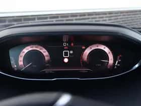 Peugeot 5008 (2023) thumbnail 37