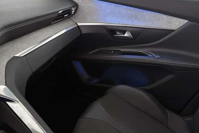 Peugeot 5008 (2023) thumbnail 38