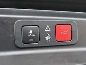Peugeot 5008 (2023) thumbnail 39