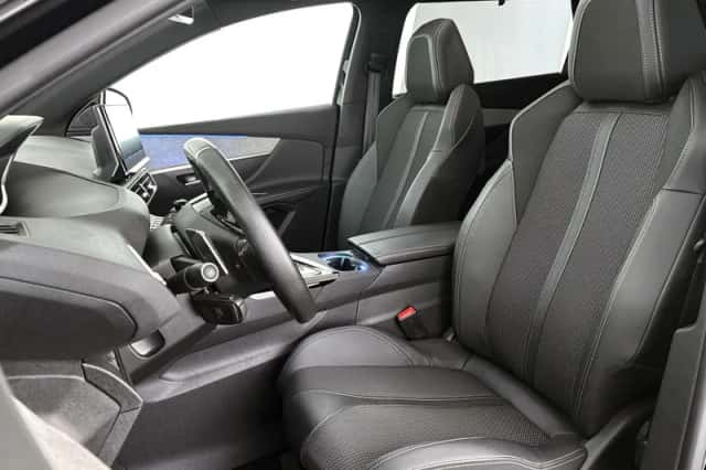 Peugeot 5008 (2023) thumbnail 6