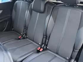 Peugeot 5008 (2023) thumbnail 9