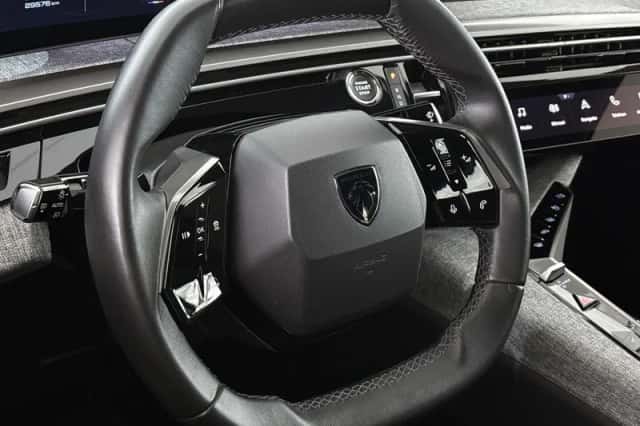 Peugeot 3008 (2024) thumbnail 11