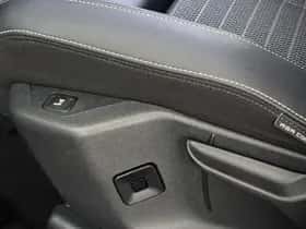 Peugeot 3008 (2024) thumbnail 17