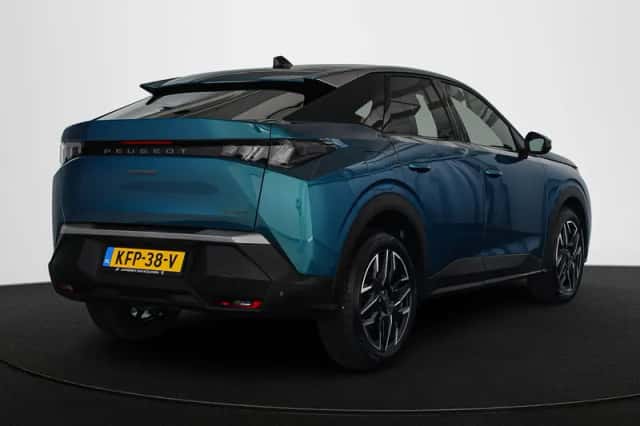 Peugeot 3008 (2024) thumbnail 3