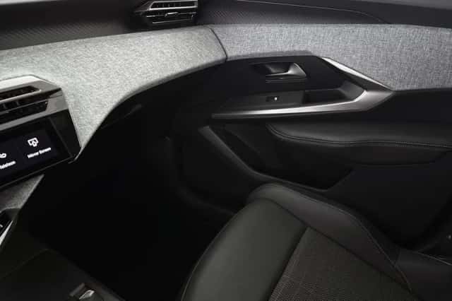 Peugeot 3008 (2024) thumbnail 36