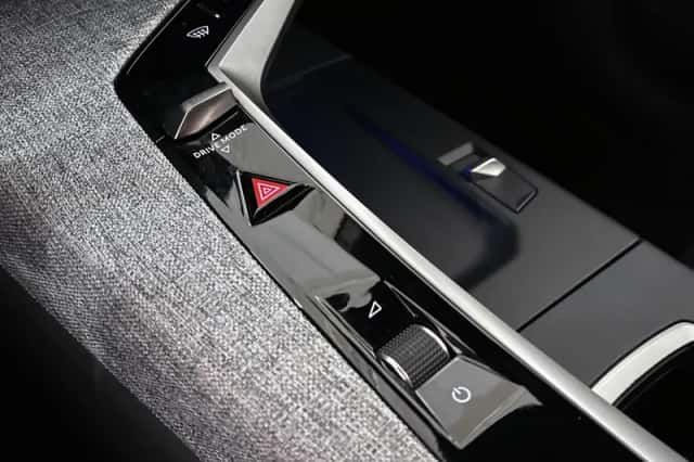 Peugeot 3008 (2024) thumbnail 38