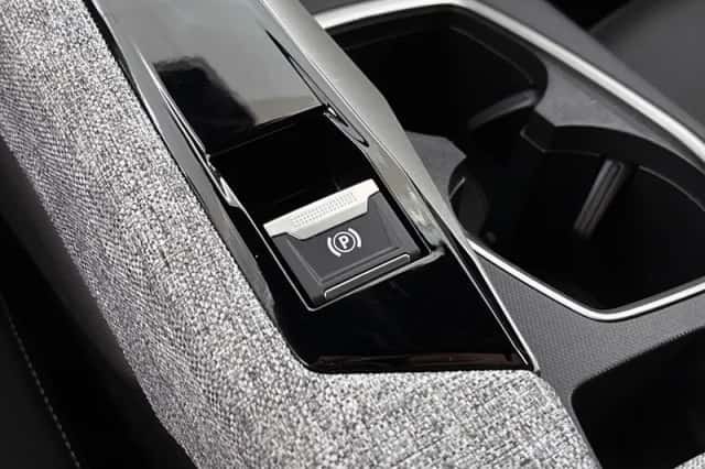 Peugeot 3008 (2024) thumbnail 39