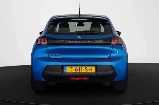 Peugeot e-208 (2023) thumbnail 13