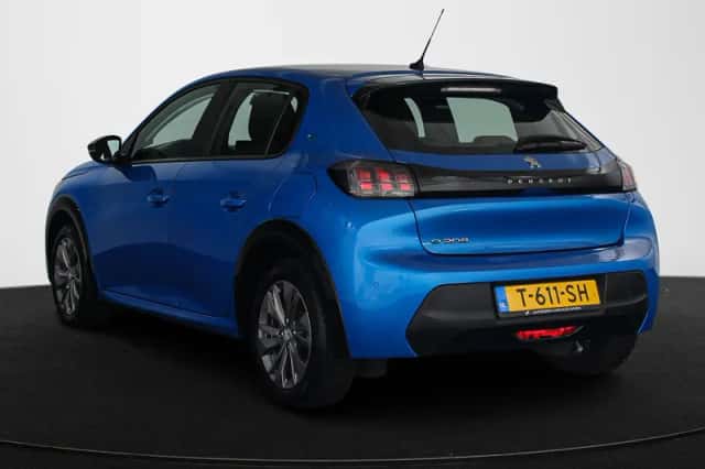 Peugeot e-208 (2023) thumbnail 3