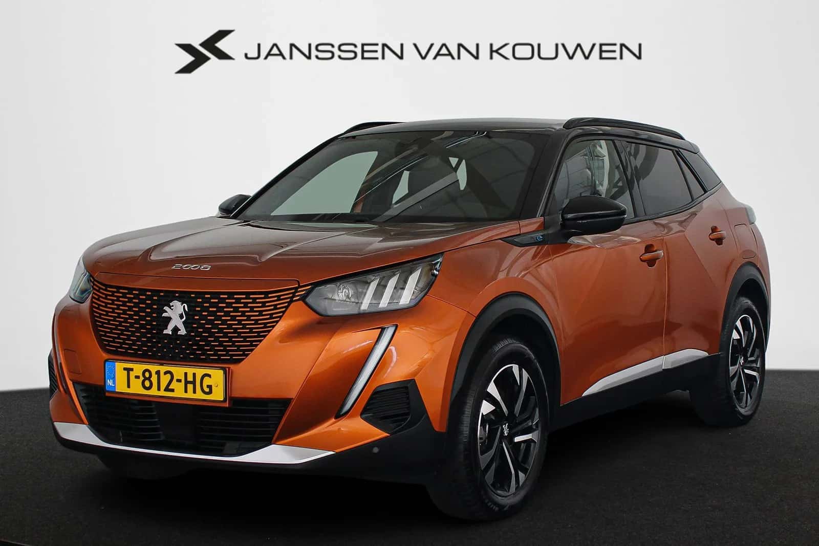 Peugeot e-2008 (2023) — foto 1