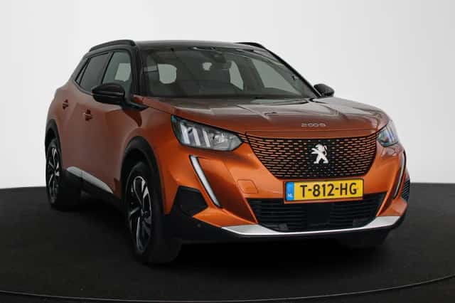 Peugeot e-2008 (2023) thumbnail 2