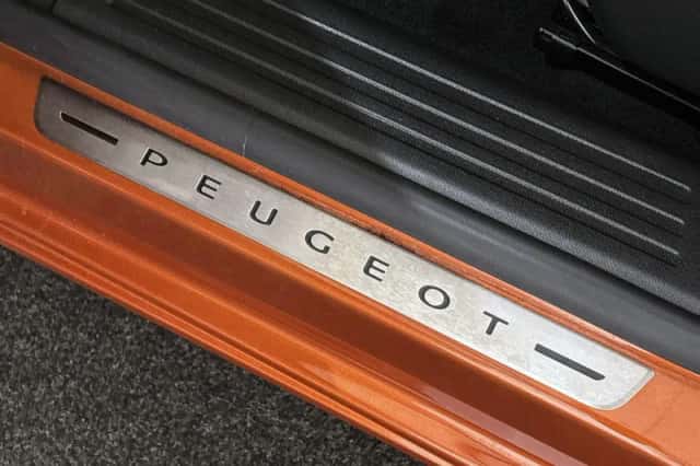 Peugeot e-2008 (2023) thumbnail 23