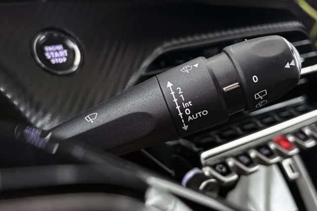 Peugeot e-2008 (2023) thumbnail 39