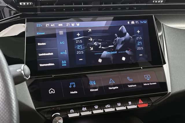 Peugeot 308 (2024) thumbnail 26