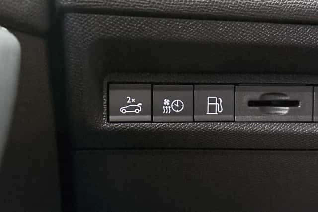 Peugeot 308 (2024) thumbnail 29