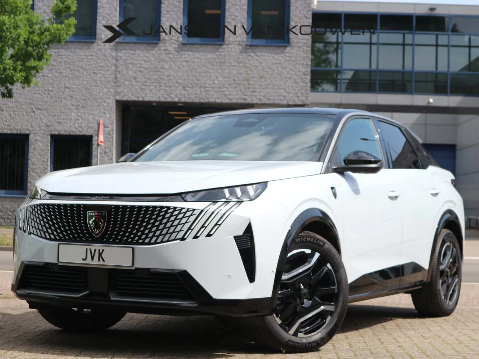 Peugeot e-3008 (2026) — foto 1