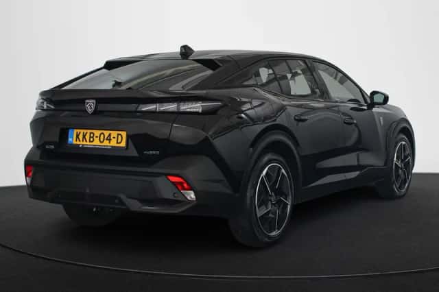 Peugeot 408 (2025) thumbnail 3