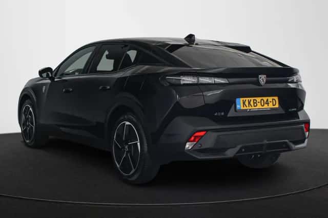 Peugeot 408 (2025) thumbnail 4