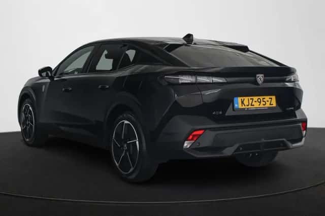 Peugeot 408 (2025) thumbnail 4
