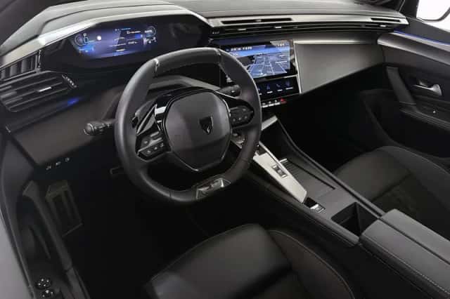 Peugeot 408 (2025) thumbnail 5