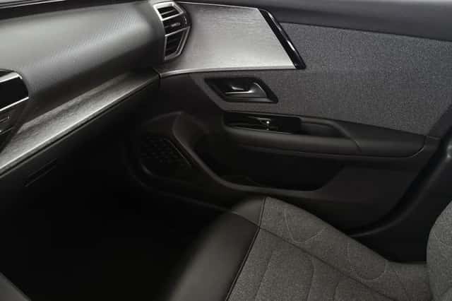 Citroën C5 X (2023) thumbnail 36