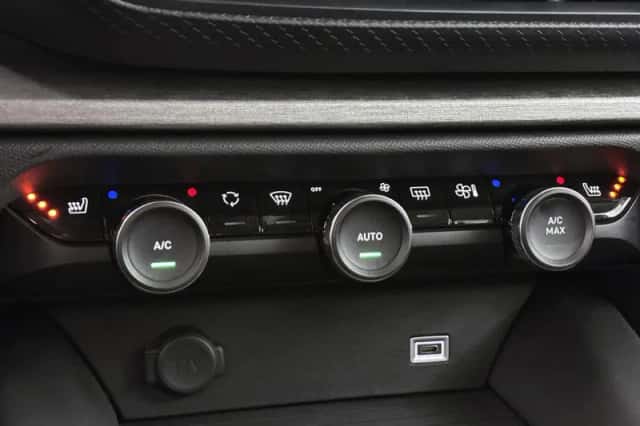 Citroën C5 X (2023) thumbnail 37