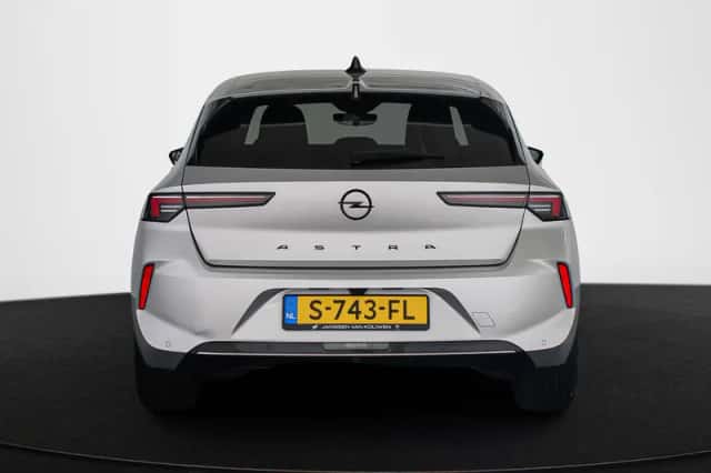 Opel Astra (2022) thumbnail 14