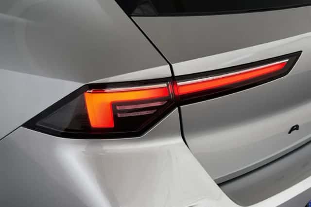 Opel Astra (2022) thumbnail 20