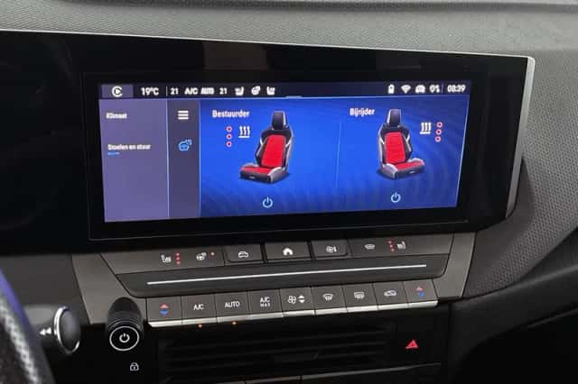 Opel Astra (2022) thumbnail 23