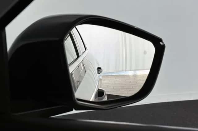 Opel Astra (2022) thumbnail 24