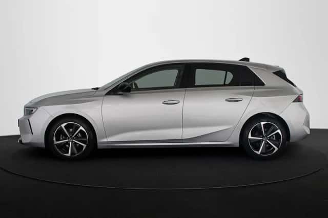 Opel Astra (2022) thumbnail 30