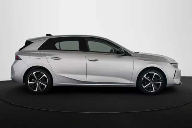 Opel Astra (2022) thumbnail 31