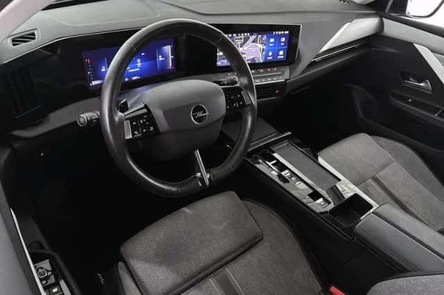 Opel Astra (2022) thumbnail 5