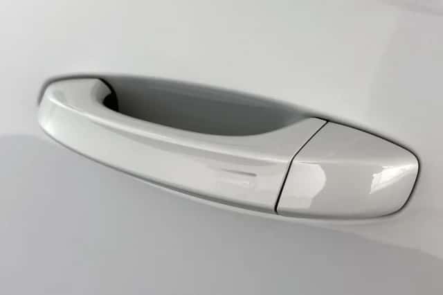 Peugeot e-3008 (2024) thumbnail 22