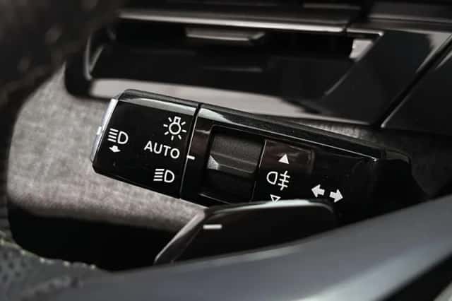 Peugeot e-3008 (2024) thumbnail 40