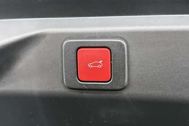Peugeot e-3008 (2024) thumbnail 44