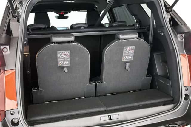 Peugeot 5008 (2023) thumbnail 11