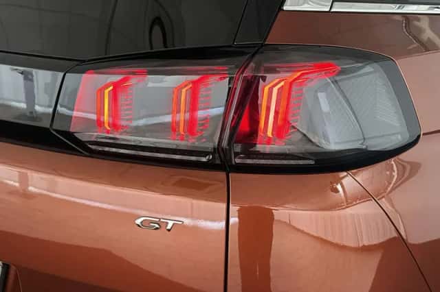 Peugeot 5008 (2023) thumbnail 22