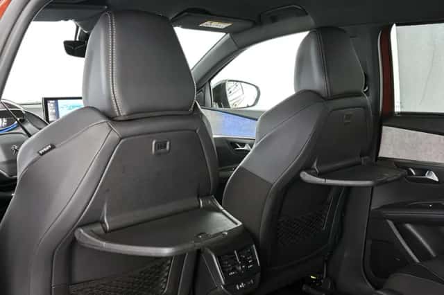 Peugeot 5008 (2023) thumbnail 31
