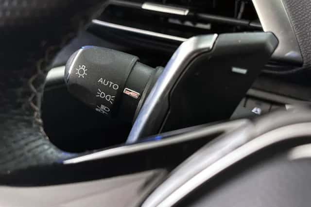 Peugeot 5008 (2023) thumbnail 37