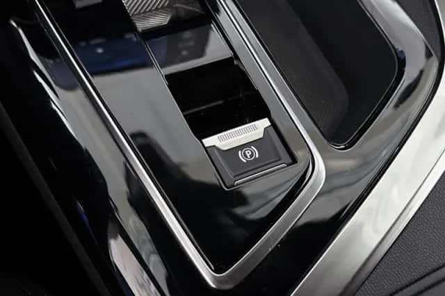 Peugeot 5008 (2023) thumbnail 42