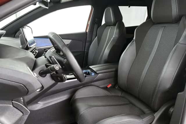 Peugeot 5008 (2023) thumbnail 6